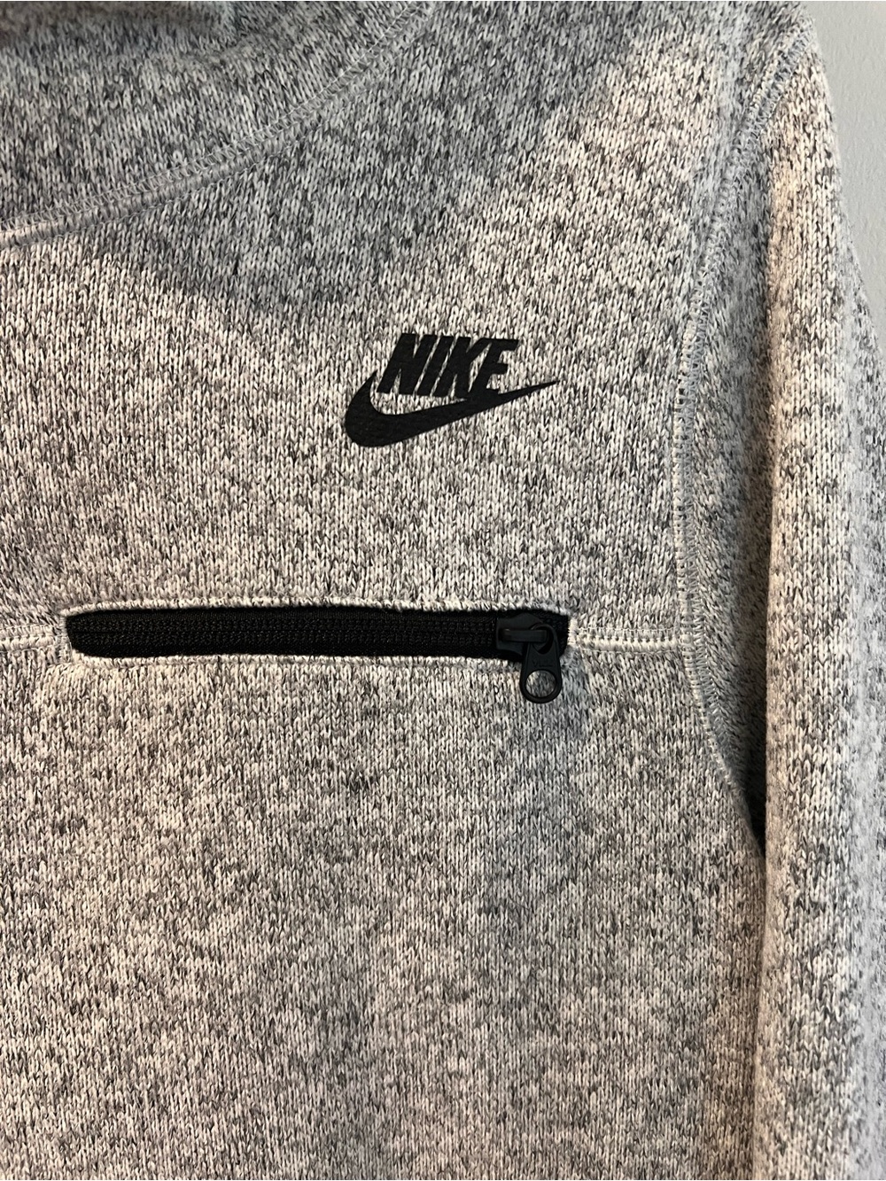 Nike Tech Fleece Heathered Gray Pullover Hoodie Women’s Sweatshirt Size Medium - Picture 3 of 5